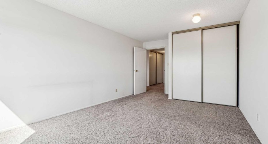 924 14 Avenue, Calgary, Alberta T2R 0N7, 2 Bedrooms Bedrooms, ,1 BathroomBathrooms,Residential,For Sale,14,A2226138