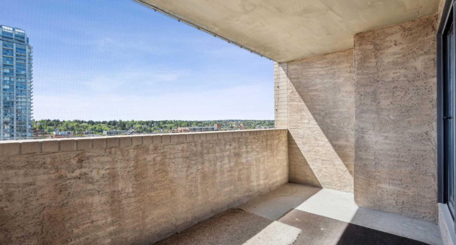 924 14 Avenue, Calgary, Alberta T2R 0N7, 2 Bedrooms Bedrooms, ,1 BathroomBathrooms,Residential,For Sale,14,A2226138