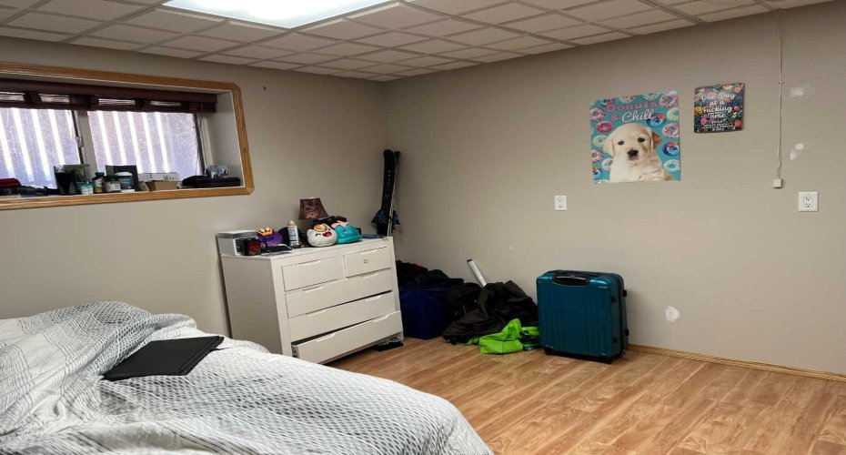 302 8 Avenue, Fox Creek, Alberta T0H 1P0, 6 Bedrooms Bedrooms, ,5 BathroomsBathrooms,Residential,For Sale,8,A2238886