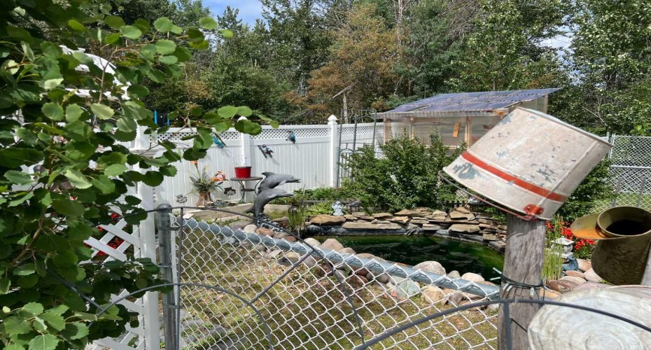 302 8 Avenue, Fox Creek, Alberta T0H 1P0, 6 Bedrooms Bedrooms, ,5 BathroomsBathrooms,Residential,For Sale,8,A2238886