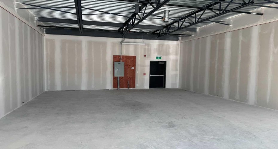 88 Shawnee Street, Calgary, Alberta T2Y0Z7, ,Commercial,For Lease,Shawnee,A2249039