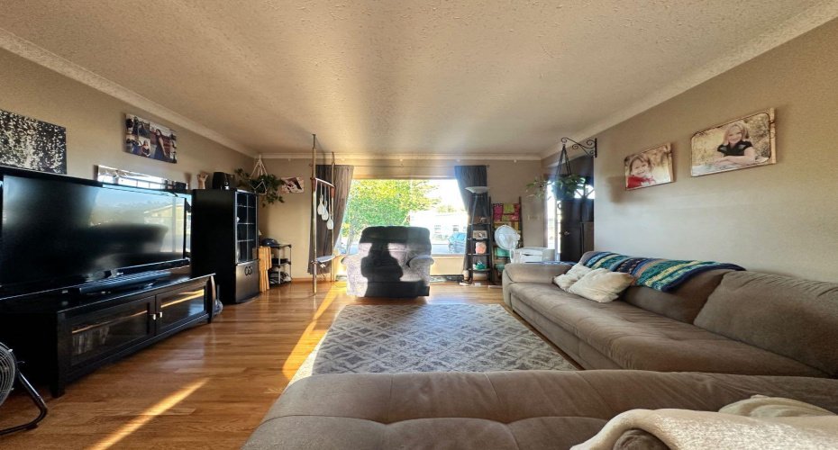 312 Main Street, Maidstone, Saskatchewan S0M 1M0, 3 Bedrooms Bedrooms, ,2 BathroomsBathrooms,Residential,For Sale,Main,A2250204