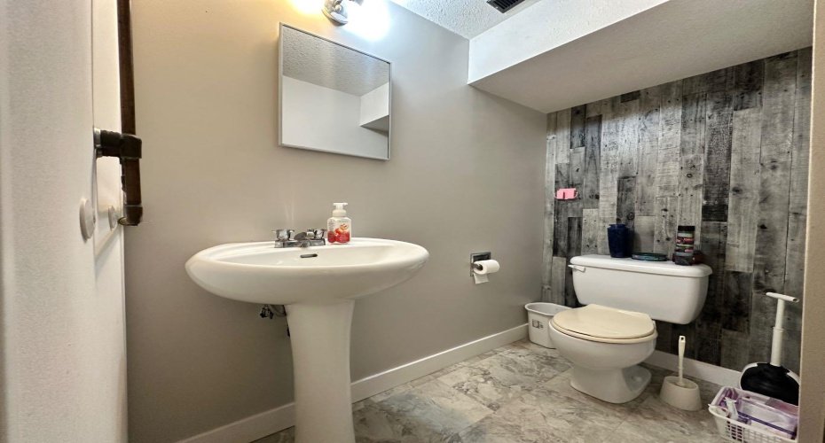 312 Main Street, Maidstone, Saskatchewan S0M 1M0, 3 Bedrooms Bedrooms, ,2 BathroomsBathrooms,Residential,For Sale,Main,A2250204