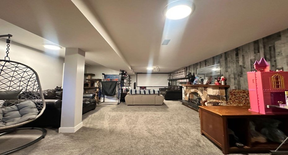 312 Main Street, Maidstone, Saskatchewan S0M 1M0, 3 Bedrooms Bedrooms, ,2 BathroomsBathrooms,Residential,For Sale,Main,A2250204