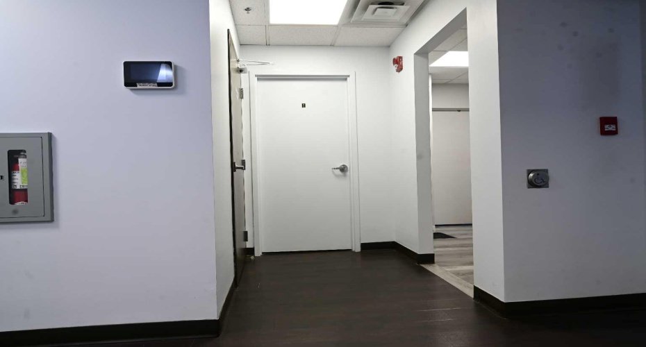 6108 Bowness Road, Calgary, Alberta T3B 0E1, ,Commercial,For Lease,Bowness,A2250318