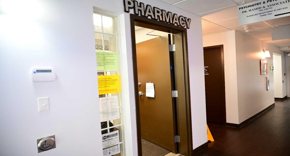 6108 Bowness Road, Calgary, Alberta T3B 0E1, ,Commercial,For Lease,Bowness,A2250318