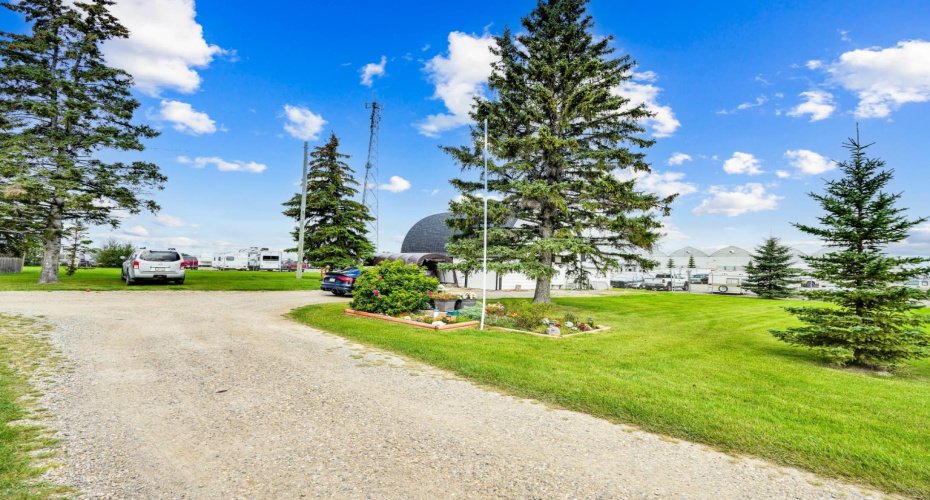 8-1415 sec 582 Highway, Didsbury, Alberta T0M 0W0, ,Commercial,For Sale,sec 582,A2249845