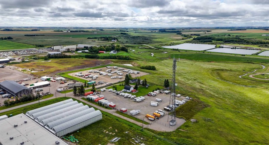 8-1415 sec 582 Highway, Didsbury, Alberta T0M 0W0, ,Commercial,For Sale,sec 582,A2249845