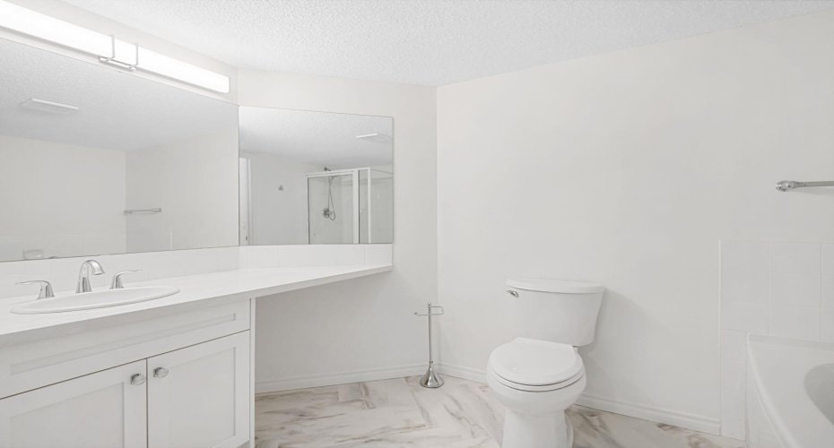 7451 Springbank Boulevard, Calgary, Alberta T3H4K5, 2 Bedrooms Bedrooms, ,2 BathroomsBathrooms,Residential,For Sale,Springbank,A2250493