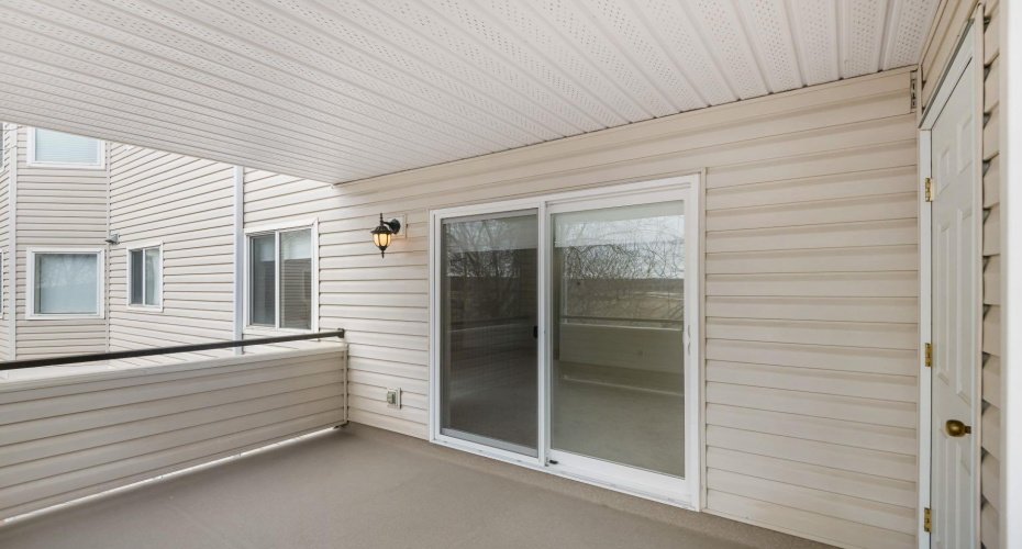 7451 Springbank Boulevard, Calgary, Alberta T3H4K5, 2 Bedrooms Bedrooms, ,2 BathroomsBathrooms,Residential,For Sale,Springbank,A2250493