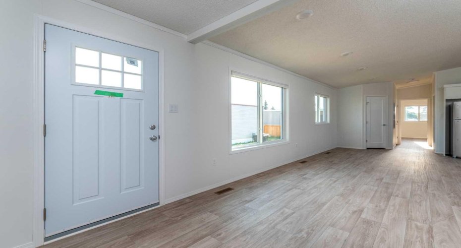 5308 57 Street, Lloydminster, Alberta T9V 2A3, 3 Bedrooms Bedrooms, ,2 BathroomsBathrooms,Mobile,For Sale,57,A2250866