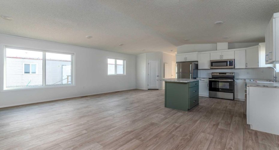 5308 57 Street, Lloydminster, Alberta T9V 2A3, 3 Bedrooms Bedrooms, ,2 BathroomsBathrooms,Mobile,For Sale,57,A2250866