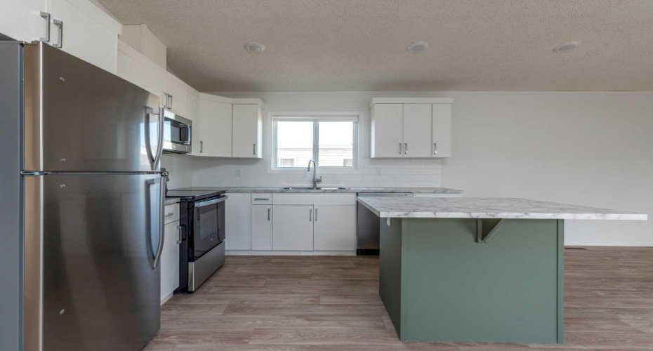 5308 57 Street, Lloydminster, Alberta T9V 2A3, 3 Bedrooms Bedrooms, ,2 BathroomsBathrooms,Mobile,For Sale,57,A2250866