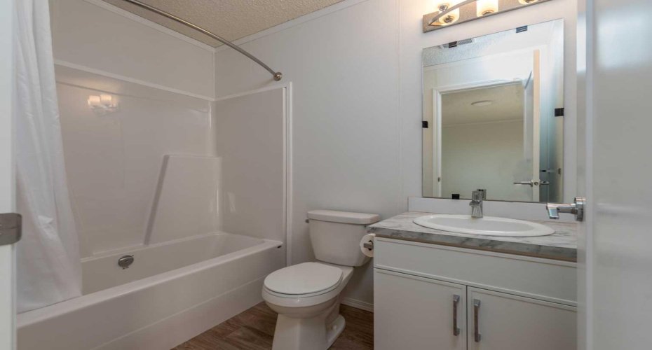5308 57 Street, Lloydminster, Alberta T9V 2A3, 3 Bedrooms Bedrooms, ,2 BathroomsBathrooms,Mobile,For Sale,57,A2250866