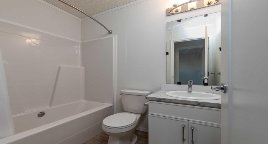5308 57 Street, Lloydminster, Alberta T9V 2A3, 3 Bedrooms Bedrooms, ,2 BathroomsBathrooms,Mobile,For Sale,57,A2250866