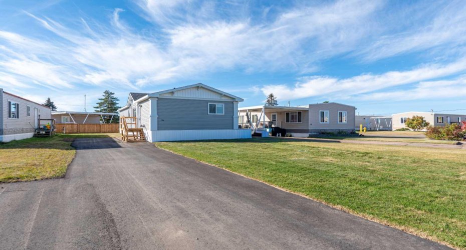 5308 57 Street, Lloydminster, Alberta T9V 2A3, 3 Bedrooms Bedrooms, ,2 BathroomsBathrooms,Mobile,For Sale,57,A2250866