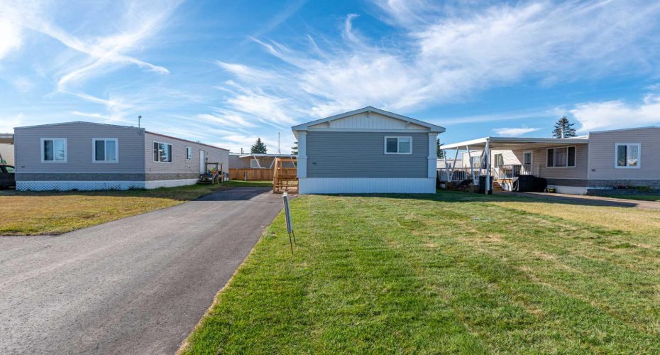 5308 57 Street, Lloydminster, Alberta T9V 2A3, 3 Bedrooms Bedrooms, ,2 BathroomsBathrooms,Mobile,For Sale,57,A2250866