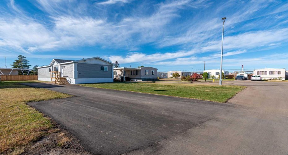 5308 57 Street, Lloydminster, Alberta T9V 2A3, 3 Bedrooms Bedrooms, ,2 BathroomsBathrooms,Mobile,For Sale,57,A2250866