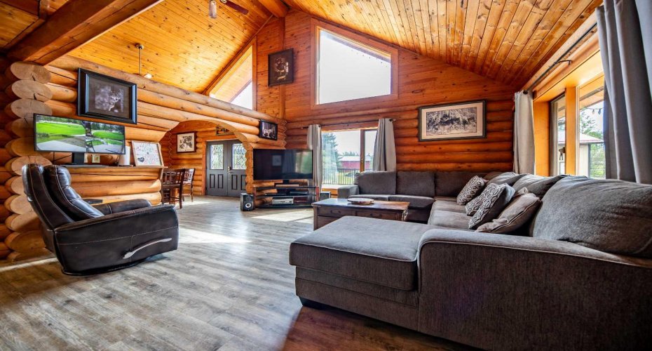 69067 HWY 40, Grovedale, Alberta T0H 1X0, 5 Bedrooms Bedrooms, ,4 BathroomsBathrooms,Residential,For Sale,HWY 40,A2250899
