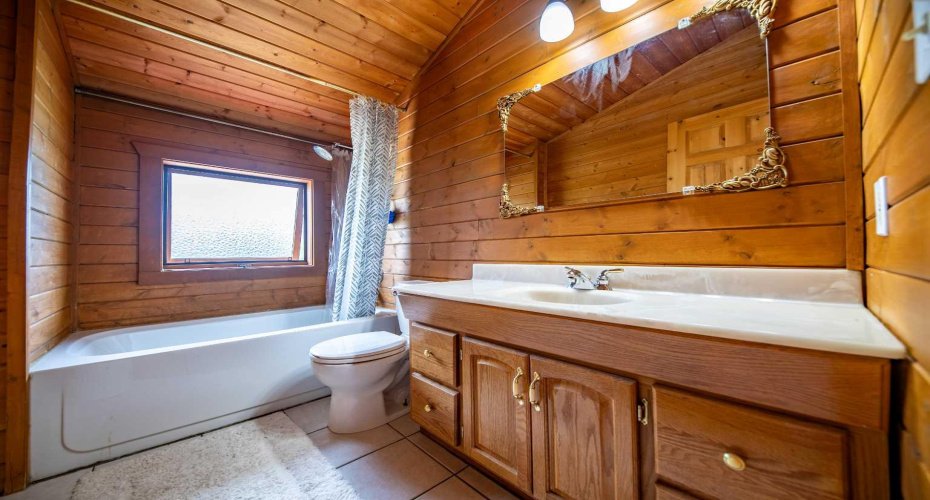 69067 HWY 40, Grovedale, Alberta T0H 1X0, 5 Bedrooms Bedrooms, ,4 BathroomsBathrooms,Residential,For Sale,HWY 40,A2250899