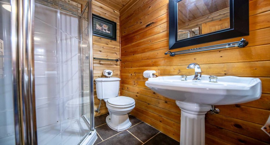 69067 HWY 40, Grovedale, Alberta T0H 1X0, 5 Bedrooms Bedrooms, ,4 BathroomsBathrooms,Residential,For Sale,HWY 40,A2250899