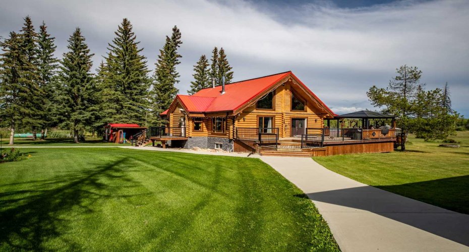 69067 HWY 40, Grovedale, Alberta T0H 1X0, 5 Bedrooms Bedrooms, ,4 BathroomsBathrooms,Residential,For Sale,HWY 40,A2250899
