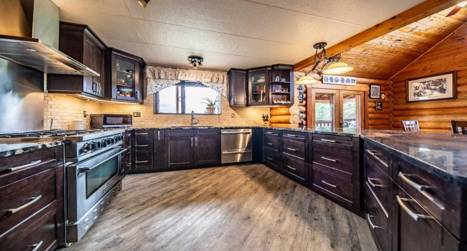 69067 HWY 40, Grovedale, Alberta T0H 1X0, 5 Bedrooms Bedrooms, ,4 BathroomsBathrooms,Residential,For Sale,HWY 40,A2250899