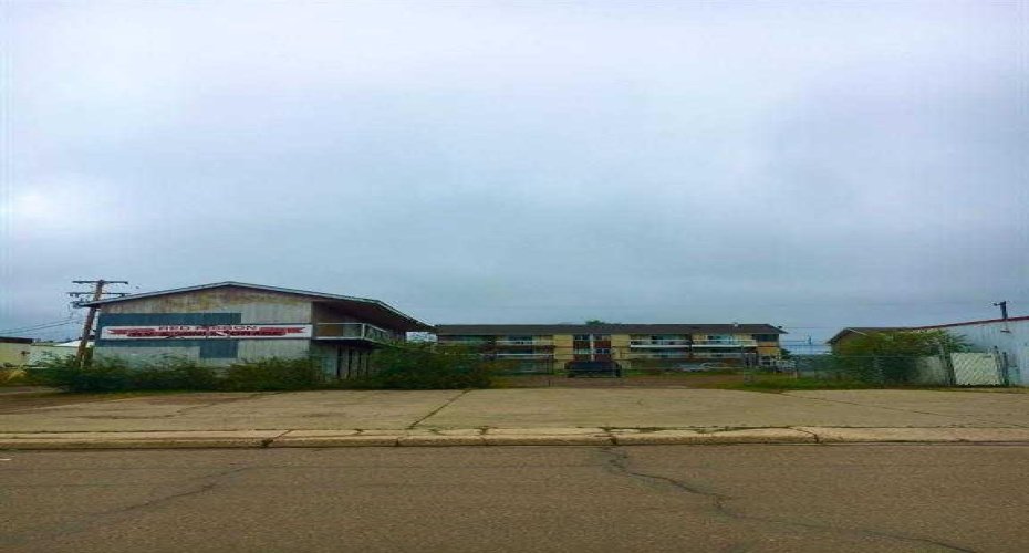 10005 99 Street, High Level, Alberta T0H 1Z0, ,Commercial,For Sale,99,A2211881