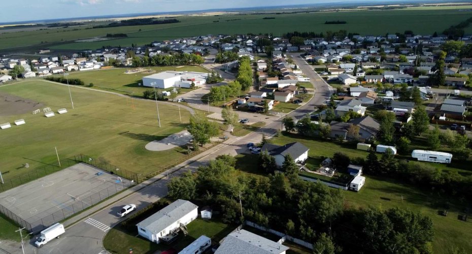 9720 97 Street, Wembley, Alberta T0H3S0, ,Land,For Sale,97,A2250016