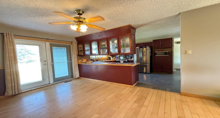 5804 48A Street, High Prairie, Alberta T0G 1E0, 5 Bedrooms Bedrooms, ,2 BathroomsBathrooms,Residential,For Sale,48A,A2250925