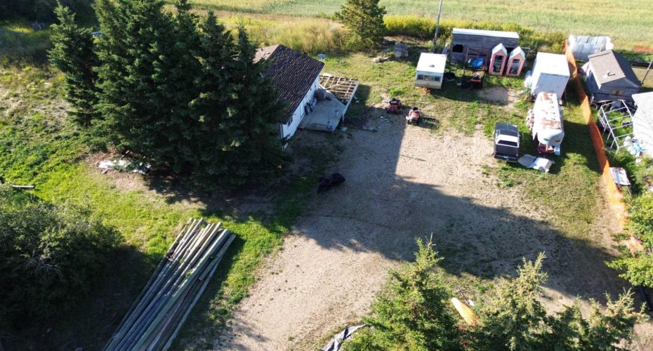 235037 Township road 844, Rural Northern Lights, County of, Alberta T0H 1W0, 2 Bedrooms Bedrooms, ,1 BathroomBathrooms,Residential,For Sale,Township road 844,A2250984