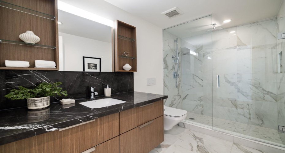 88 Waterfront Mews, Calgary, Alberta T2P 1K7, 3 Bedrooms Bedrooms, ,4 BathroomsBathrooms,Residential,For Sale,Waterfront,A2251109