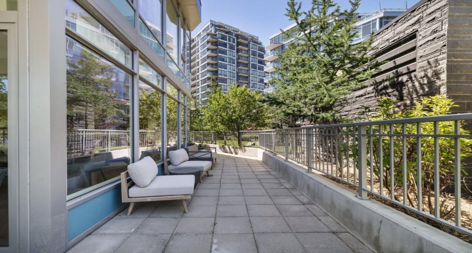 88 Waterfront Mews, Calgary, Alberta T2P 1K7, 3 Bedrooms Bedrooms, ,4 BathroomsBathrooms,Residential,For Sale,Waterfront,A2251109