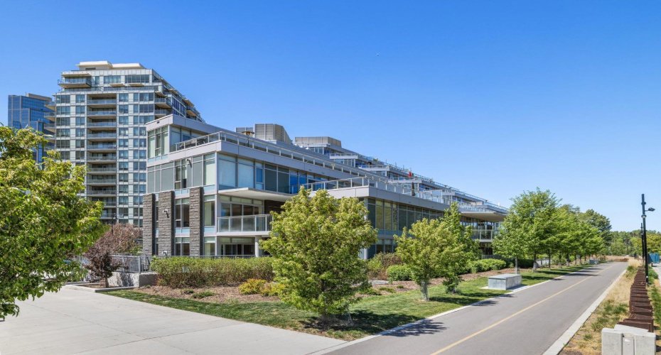 88 Waterfront Mews, Calgary, Alberta T2P 1K7, 3 Bedrooms Bedrooms, ,4 BathroomsBathrooms,Residential,For Sale,Waterfront,A2251109