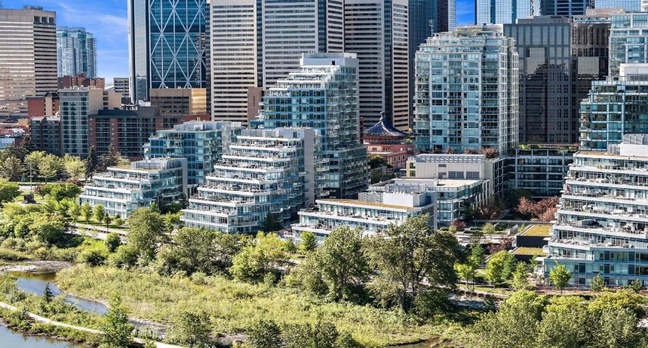 88 Waterfront Mews, Calgary, Alberta T2P 1K7, 3 Bedrooms Bedrooms, ,4 BathroomsBathrooms,Residential,For Sale,Waterfront,A2251109