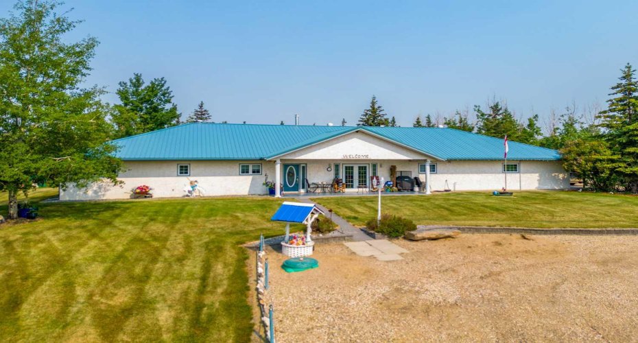 NW 12-44-10-W4, Rural Flagstaff County, Alberta T0B 1V0, 3 Bedrooms Bedrooms, ,3 BathroomsBathrooms,Residential,For Sale,NW 12-44-10-W4,A2230005