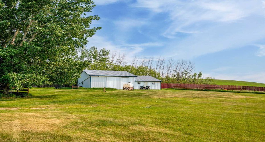 NW 12-44-10-W4, Rural Flagstaff County, Alberta T0B 1V0, 3 Bedrooms Bedrooms, ,3 BathroomsBathrooms,Residential,For Sale,NW 12-44-10-W4,A2230005