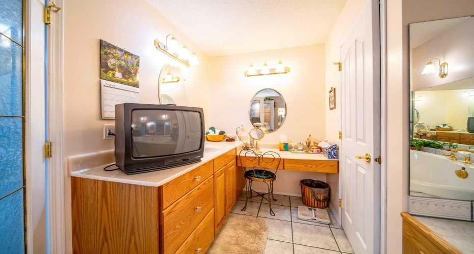 NW 12-44-10-W4, Rural Flagstaff County, Alberta T0B 1V0, 3 Bedrooms Bedrooms, ,3 BathroomsBathrooms,Residential,For Sale,NW 12-44-10-W4,A2230005
