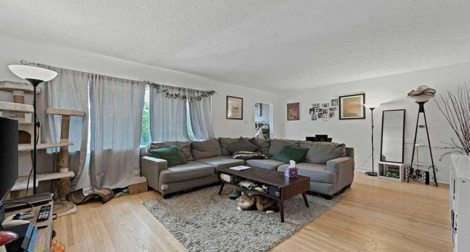 2311 16 Street, Calgary, Alberta T2T 4E6, ,Multi-family,For Sale,16,A2251364