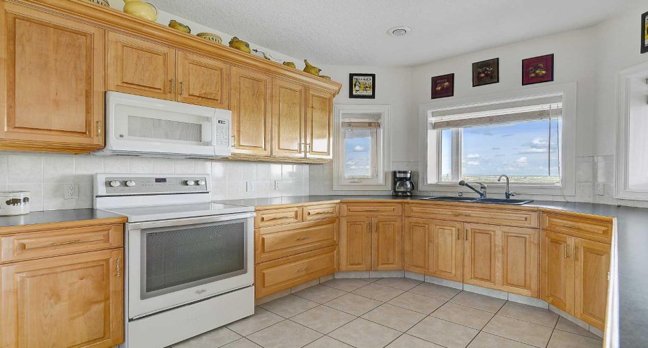 17- 713019 RR 71, Rural Grande Prairie No. 1, County of, Alberta T8V 3A4, 5 Bedrooms Bedrooms, ,3 BathroomsBathrooms,Residential,For Sale,RR 71,A2251262