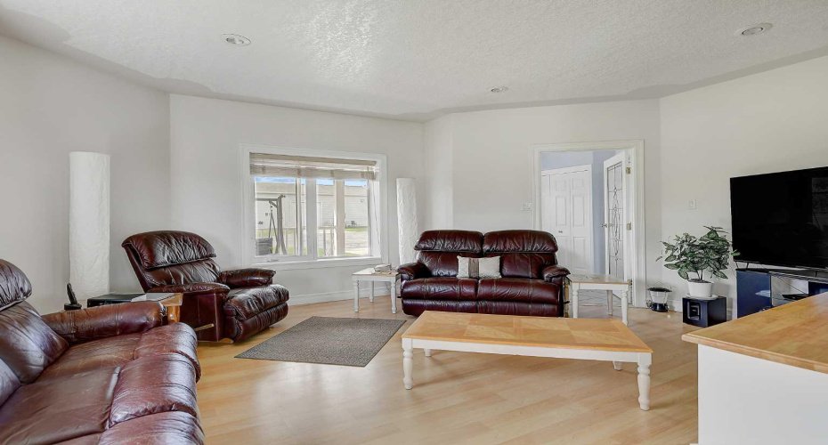 17- 713019 RR 71, Rural Grande Prairie No. 1, County of, Alberta T8V 3A4, 5 Bedrooms Bedrooms, ,3 BathroomsBathrooms,Residential,For Sale,RR 71,A2251262