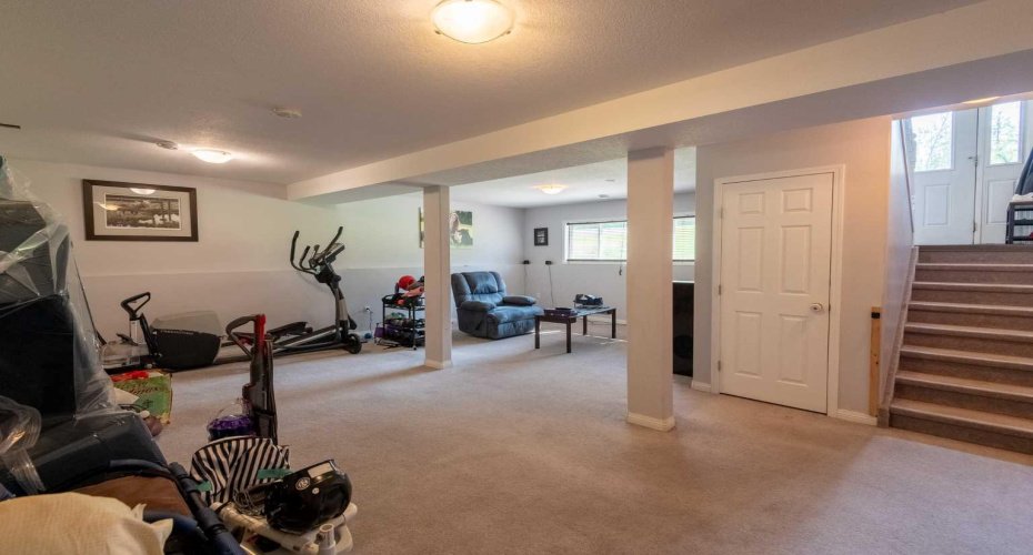 4614 46 Avenue, Fort Vermilion, Alberta T0H 1N0, 4 Bedrooms Bedrooms, ,3 BathroomsBathrooms,Residential,For Sale,46,A2251312