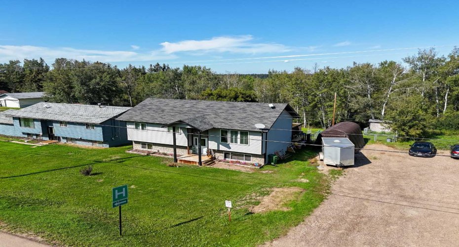 4614 46 Avenue, Fort Vermilion, Alberta T0H 1N0, 4 Bedrooms Bedrooms, ,3 BathroomsBathrooms,Residential,For Sale,46,A2251312