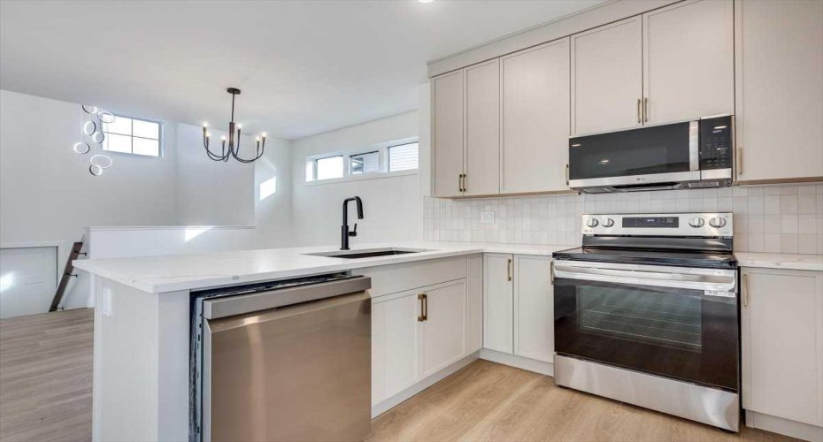 13 Aztec Street, Blackfalds, Alberta T4M 0M7, 4 Bedrooms Bedrooms, ,3 BathroomsBathrooms,Residential,For Sale,Aztec,A2248033