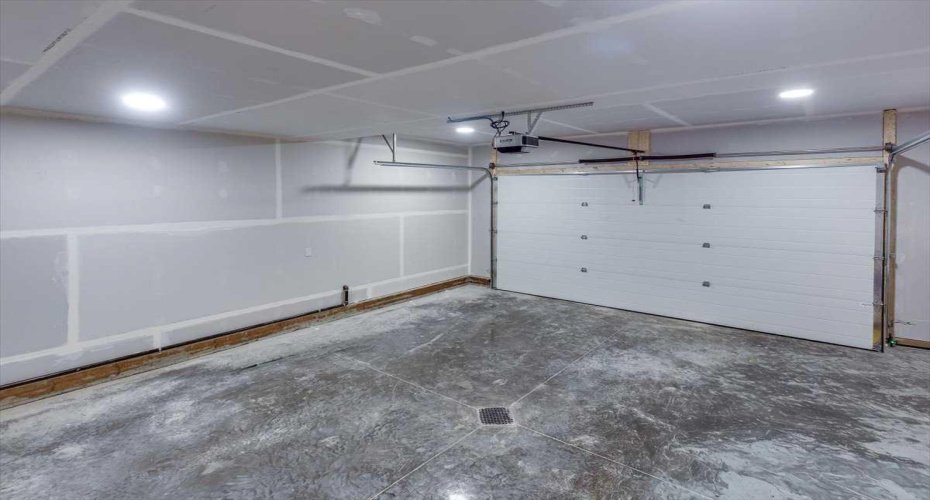 13 Aztec Street, Blackfalds, Alberta T4M 0M7, 4 Bedrooms Bedrooms, ,3 BathroomsBathrooms,Residential,For Sale,Aztec,A2248033