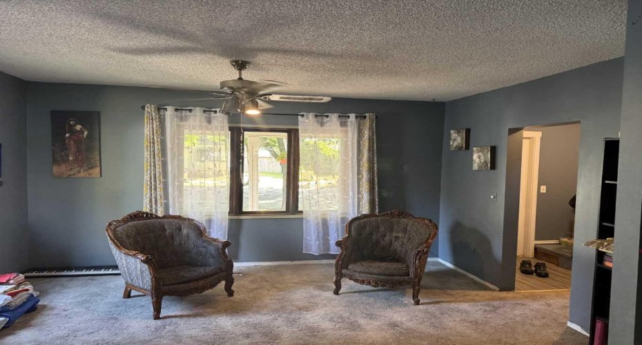 5228 48 Street, Provost, Alberta T0B 3S0, 3 Bedrooms Bedrooms, ,2 BathroomsBathrooms,Residential,For Sale,48,A2249155