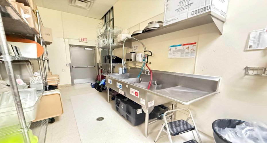 11658 Sarcee Trail, Calgary, Alberta T3R0A1, ,Commercial,For Sale,Sarcee,A2251535