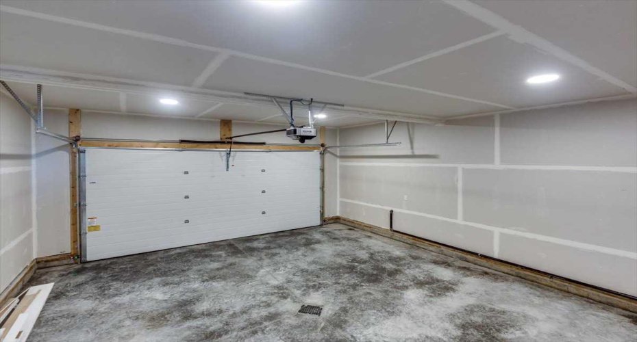 56 Emmett Crescent, Red Deer, Alberta T4P 3G8, 4 Bedrooms Bedrooms, ,3 BathroomsBathrooms,Residential,For Sale,Emmett,A2251622