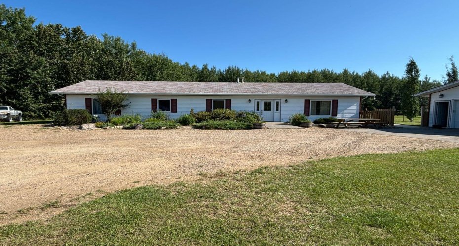 67062 Mission RD, Lac La Biche, Alberta T0A 2C0, 4 Bedrooms Bedrooms, ,2 BathroomsBathrooms,Residential,For Sale,Mission RD,A2251931
