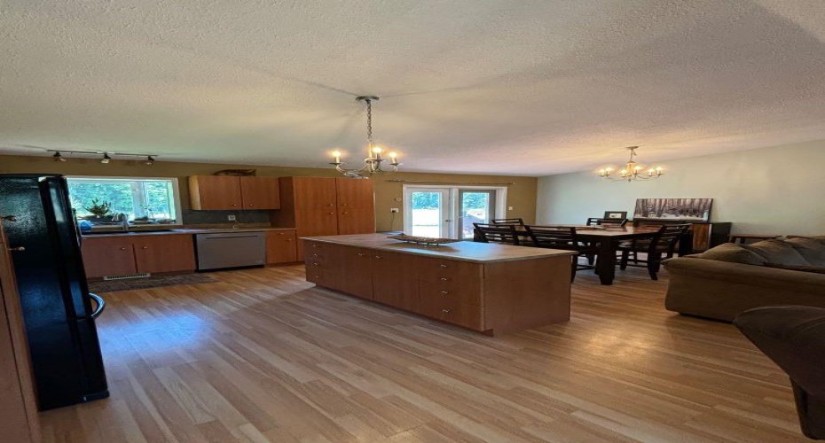 67062 Mission RD, Lac La Biche, Alberta T0A 2C0, 4 Bedrooms Bedrooms, ,2 BathroomsBathrooms,Residential,For Sale,Mission RD,A2251931